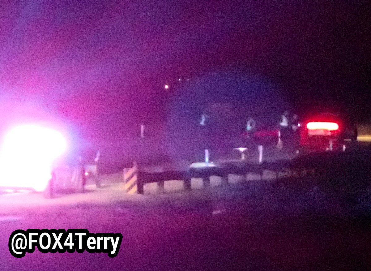 FOX4Terry's tweet photo. .@Dallas_Sheriff says 17 yr old male walked away from damaged car and then was struck and killed on hwy. Searching for vehicle. Story @FOX4 https://t.co/AIgUJpdfqJ