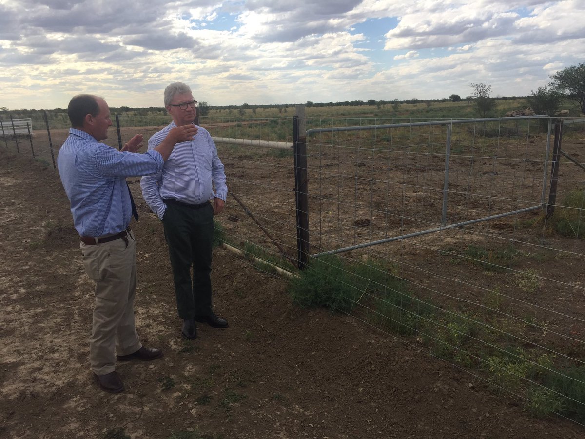 QldGovernor's tweet photo. The #RAPAD cluster fencing project is protecting properties with high wild dog density, including the Fysh Rae cluster in #Muttaburra https://t.co/WeHtZgHM6H