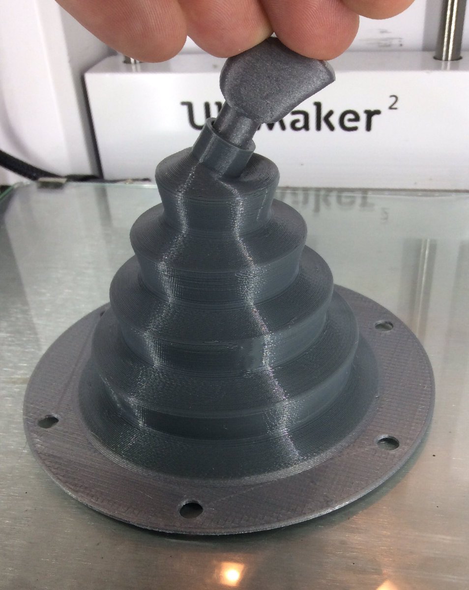SteveCox3D's tweet photo. Dual print -  nGen + nGen_Flex from @ColorFabb 
Printed on @Ultimaker 
A perfect marriage made in #TheNetherlands https://t.co/leUxuZaV46