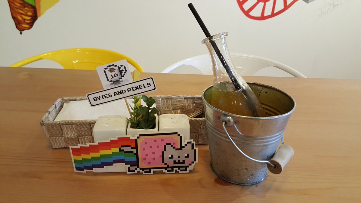 BytesNPixelsMY's tweet photo. Ahhh lunch is over and I bet you're sleepy. Well NO! You need to stay awake! Try our Stamina Potion! It'll keep you awake! #BytesAndPixels https://t.co/ym5YNqDyvX