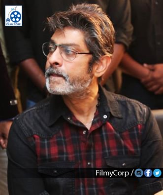 FilmyCorp's tweet photo. Actor @IamJagguBhai Latest Click !!!
For More >>>> https://t.co/DNYu2RJTNJ
#JagapathiBabu #FilmyCorp https://t.co/9RrMPwBAoO