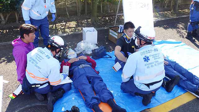 hitachinakacity's tweet photo. 大規模事故を想定した多数傷病者救急訓練 https://t.co/x3c6vgBEo4 https://t.co/htJ3nsR2Tg