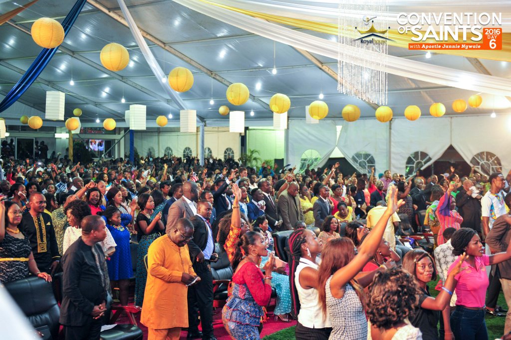 RoyalHseChapel's tweet photo. The Joy in the presence of the Almighty God at #COS2016 https://t.co/JDoE7rilXn