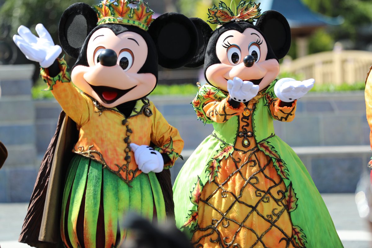 EOS__fan's tweet photo. 香港めっちやくちや暑いです。ハロウィンイベントに来ました！ #HKDL #5Dmark4 #EF70-200/2.8L2 https://t.co/F20HtpBiGr