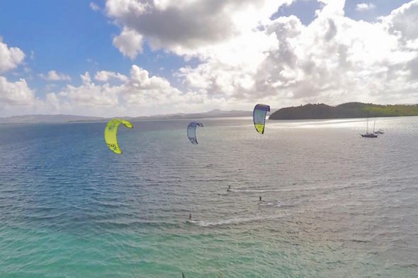 EloKiteFamily's tweet photo. #Martinique : on a dégoté la #villa idéale pour des #vacances #kitesurf en #famille ! #selection #kitefamily #spots https://t.co/GFbKvNp4fv https://t.co/1K4CNYjRH3