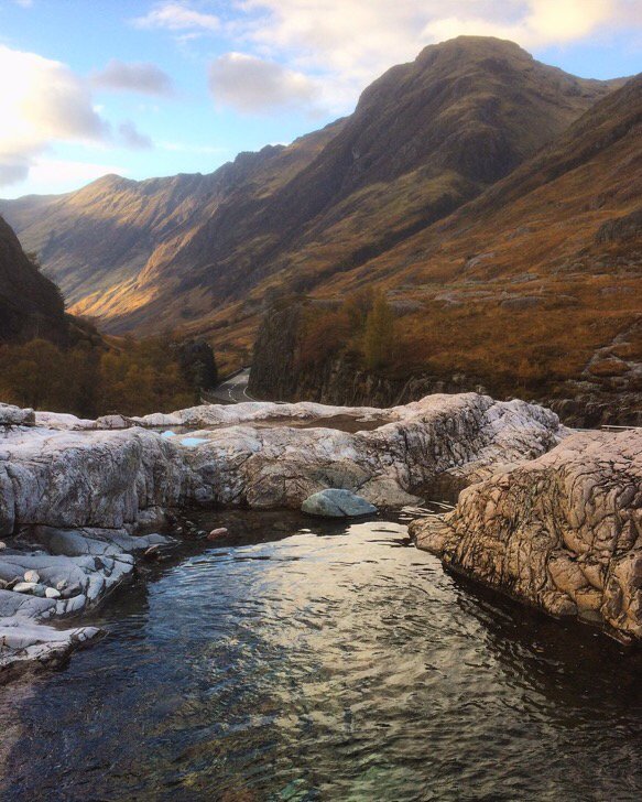 WildScotCamp's tweet photo. Autumn light in Glencoe 
#highlands 
#scotland 
Photo Credit to Rrrobbeh https://t.co/01eqiqonid