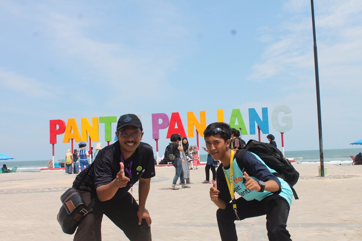 JhHamdi's tweet photo. Sesuai namanya, Pantai Panjang memiliki garis pantai terpanjang lho...
#VisitBengkulu202
@ridwanmukti1963
@mediacenterBKL
@AgusWiyoto5 https://t.co/aRMoiDGgvE
