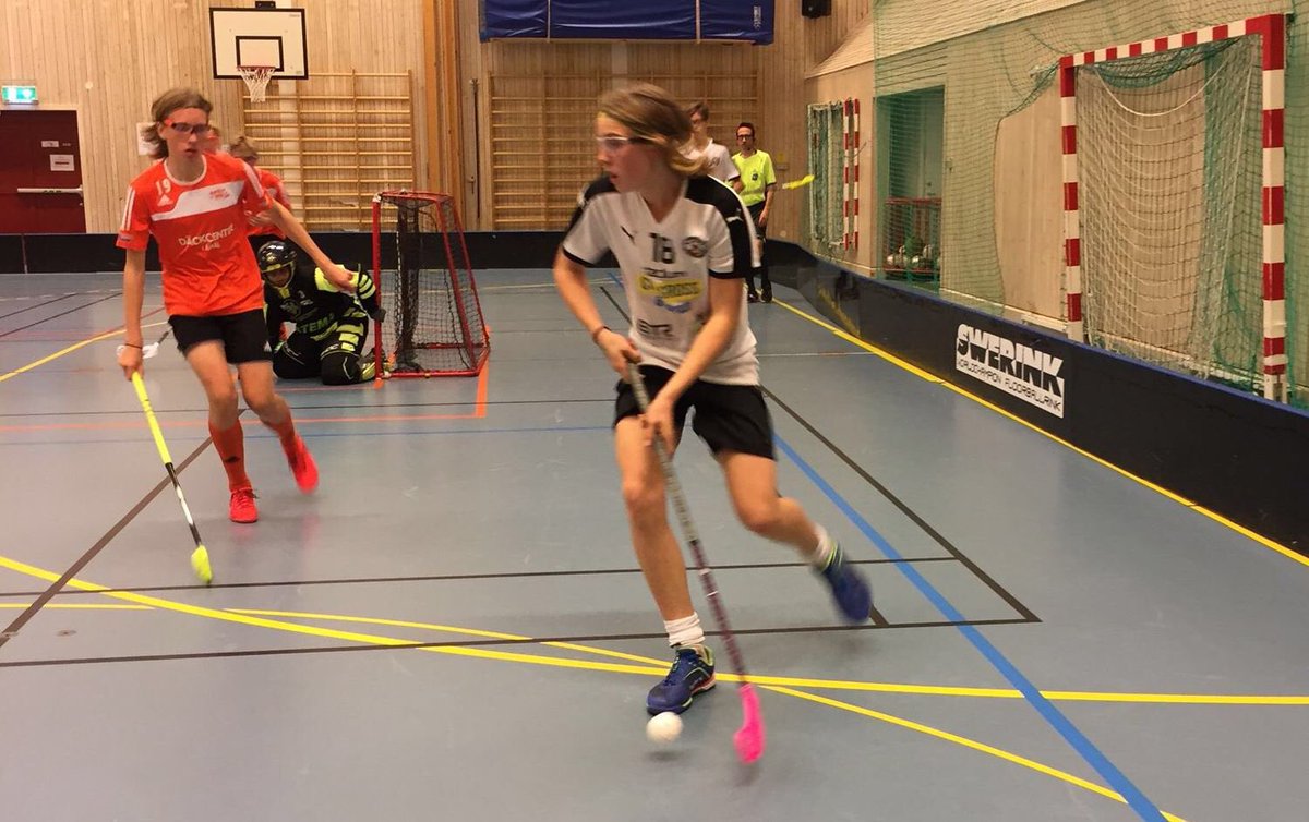 En bild från matchen Örebro SK Ungdom -Åmåls IBK förra helgen. Tipsa om veckans matcher #sportswik på twitter eller instagram. Trevlig helg