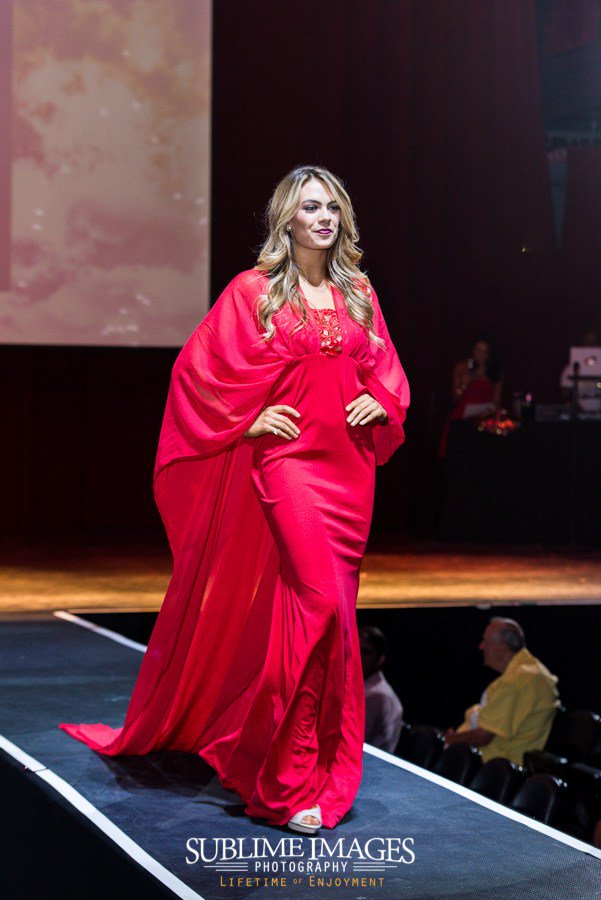 SublimeImages's tweet image. Avoid these 4 signs when looking for a fashion show photographer bit.ly/2eCYt1R #sublimeimages