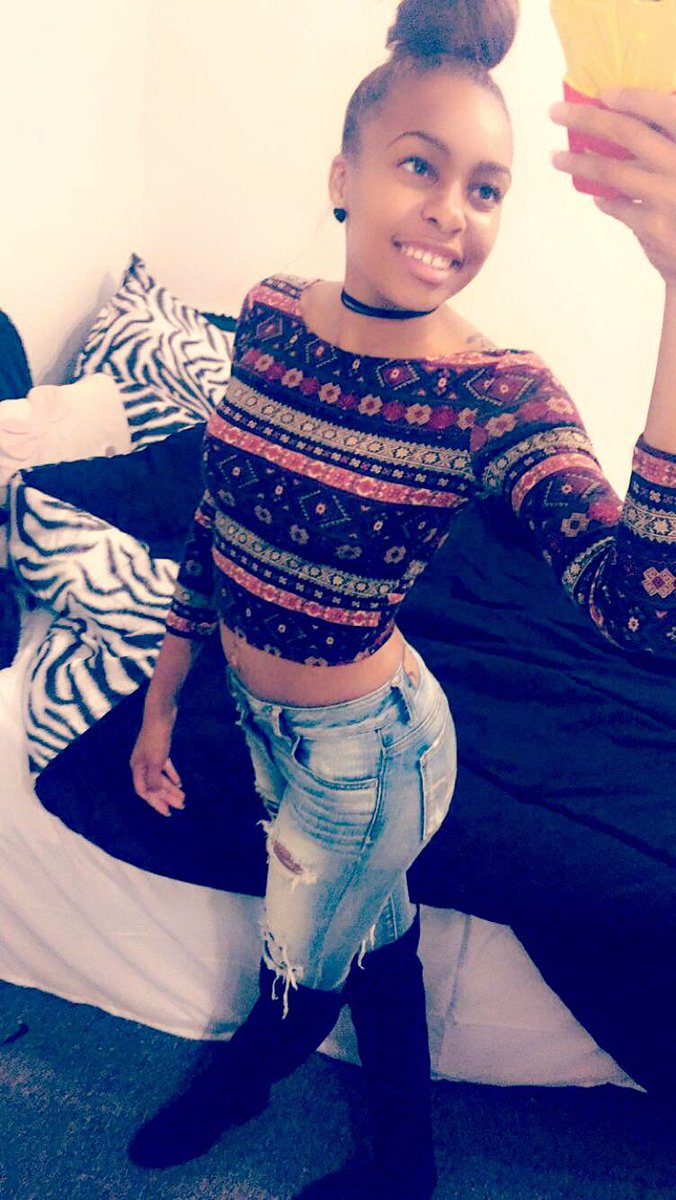 _Fireroni's tweet image. It's my 2️⃣1️⃣st birthday 😝😝😝