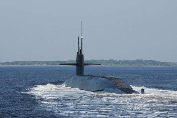 RCDefense's tweet photo. America's Future Navy | @DaveMajumdar @TheNatlInterest https://t.co/ROVvHp01aE https://t.co/z4G6Zn85Db