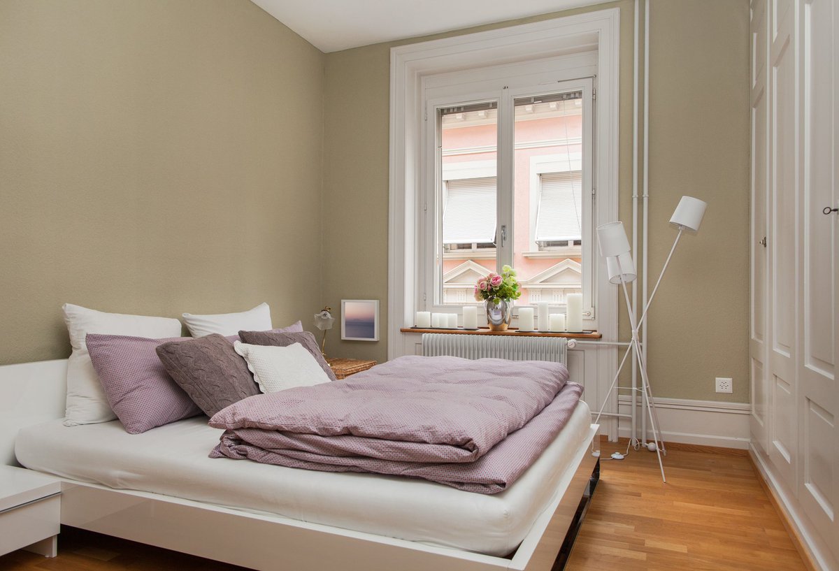 sleepfoundation's tweet image. Are you tired of your tiny #mattress? Tips for finding the right sized bed for you. #sleep bit.ly/1JeFbX2