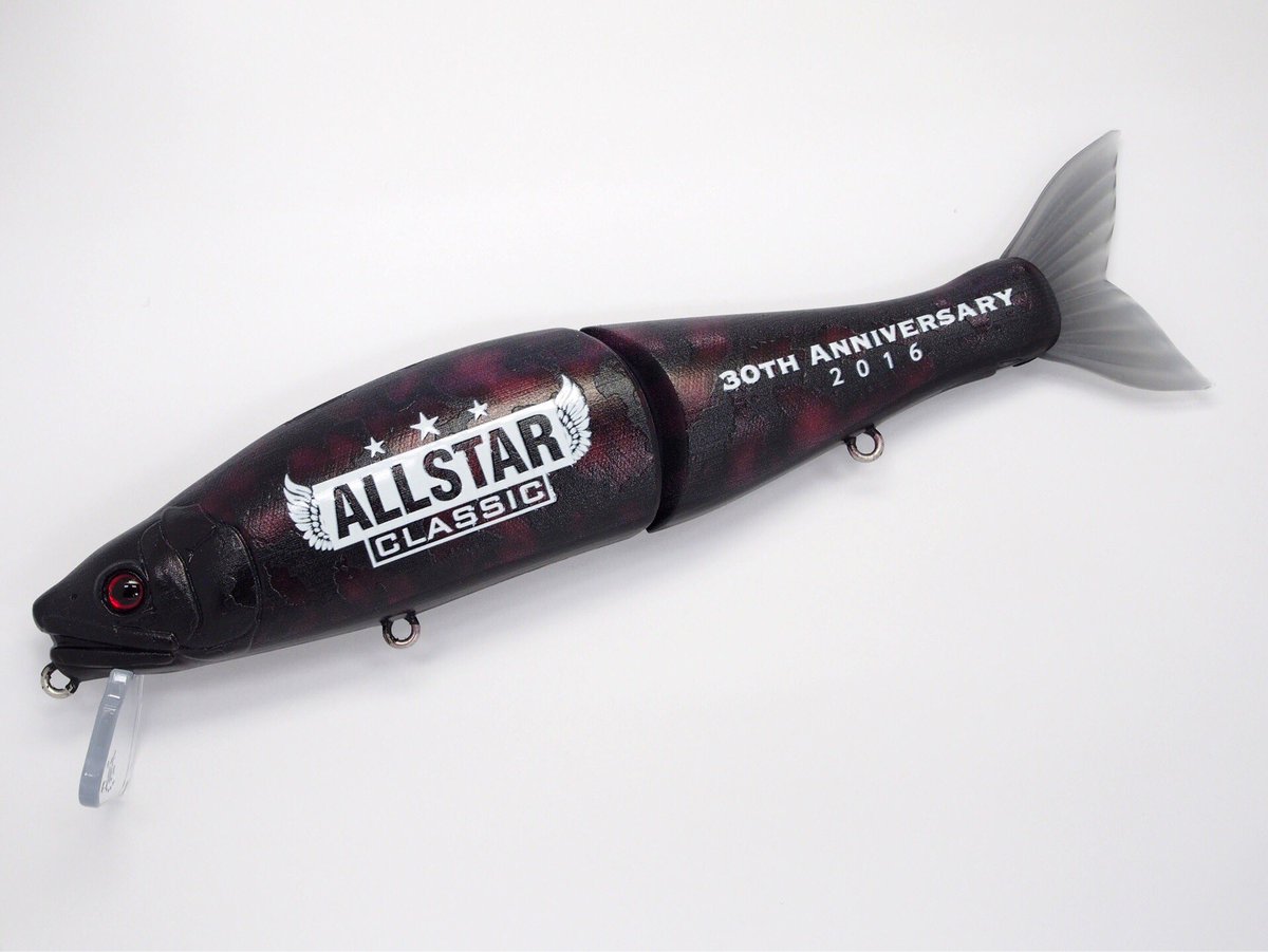 iwatti666's tweet photo. Basser ALLSTAR CLASSIC 30周年記念 RIPPLE CLAWを、明日からのバサクラ会場 【つり人道具店】で限定24個のみ販売します！※ガンクラフトブースでの販売はございません。数に限りがありますので、初日で完売してしまえば2日目の販売はありません。お早めに！ https://t.co/BBtPKrioAC