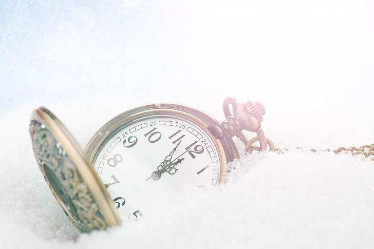 Vannacht om 03:00 uur zetten we de klok een uur terug en gaat de wintertijd in; lekker een uurtje langer slapen! #wintertijd