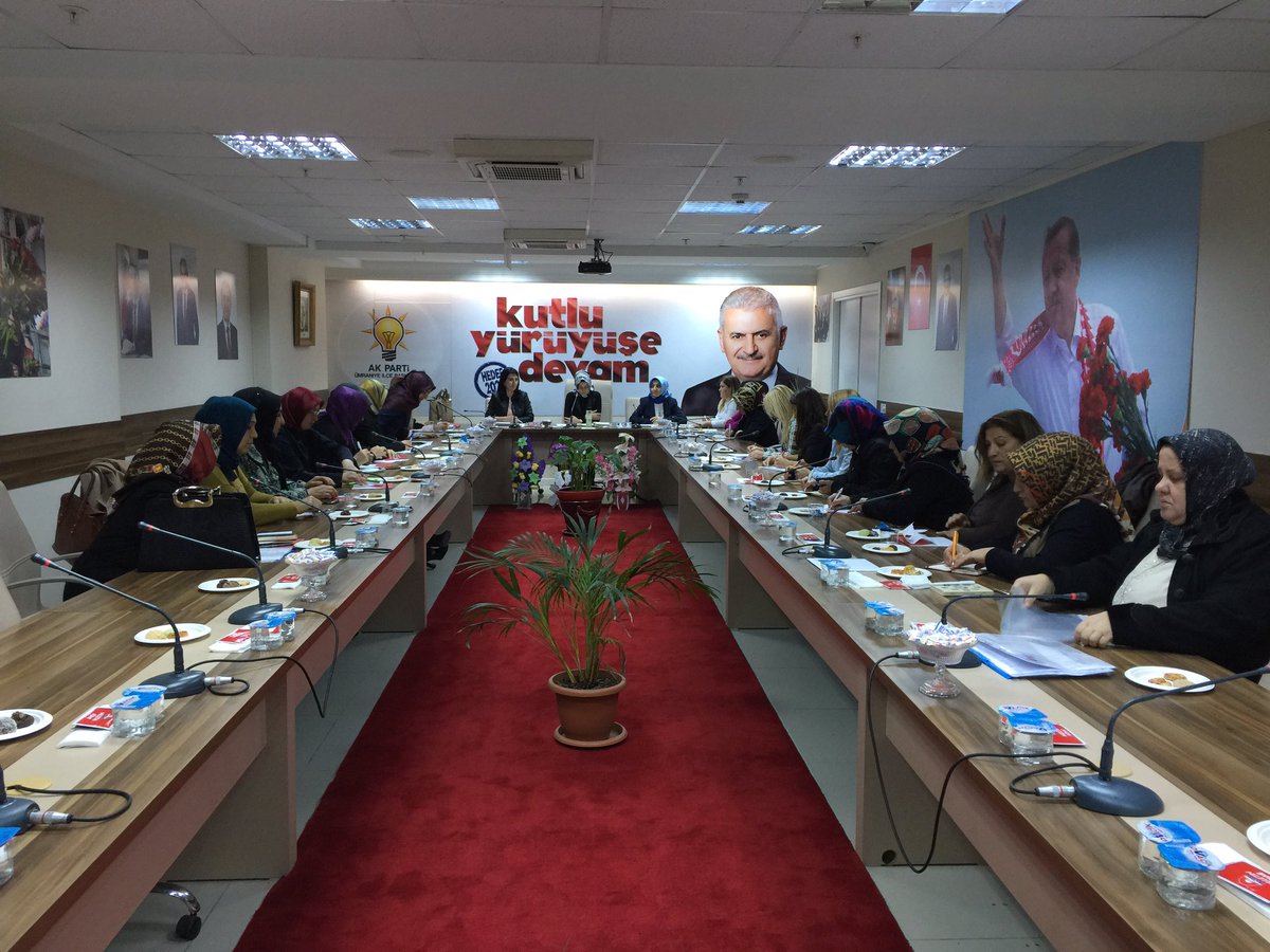 akkadinumraniye's tweet photo. Haftalık Olağan toplantımız Gönül Köprüsü projesiyle kardeş şehrimiz Diyarbakır İl KK Seç.İşleri Bşk.Sn.Vildan Fida İle birlikte başladı. https://t.co/Yt1dDOf4k4