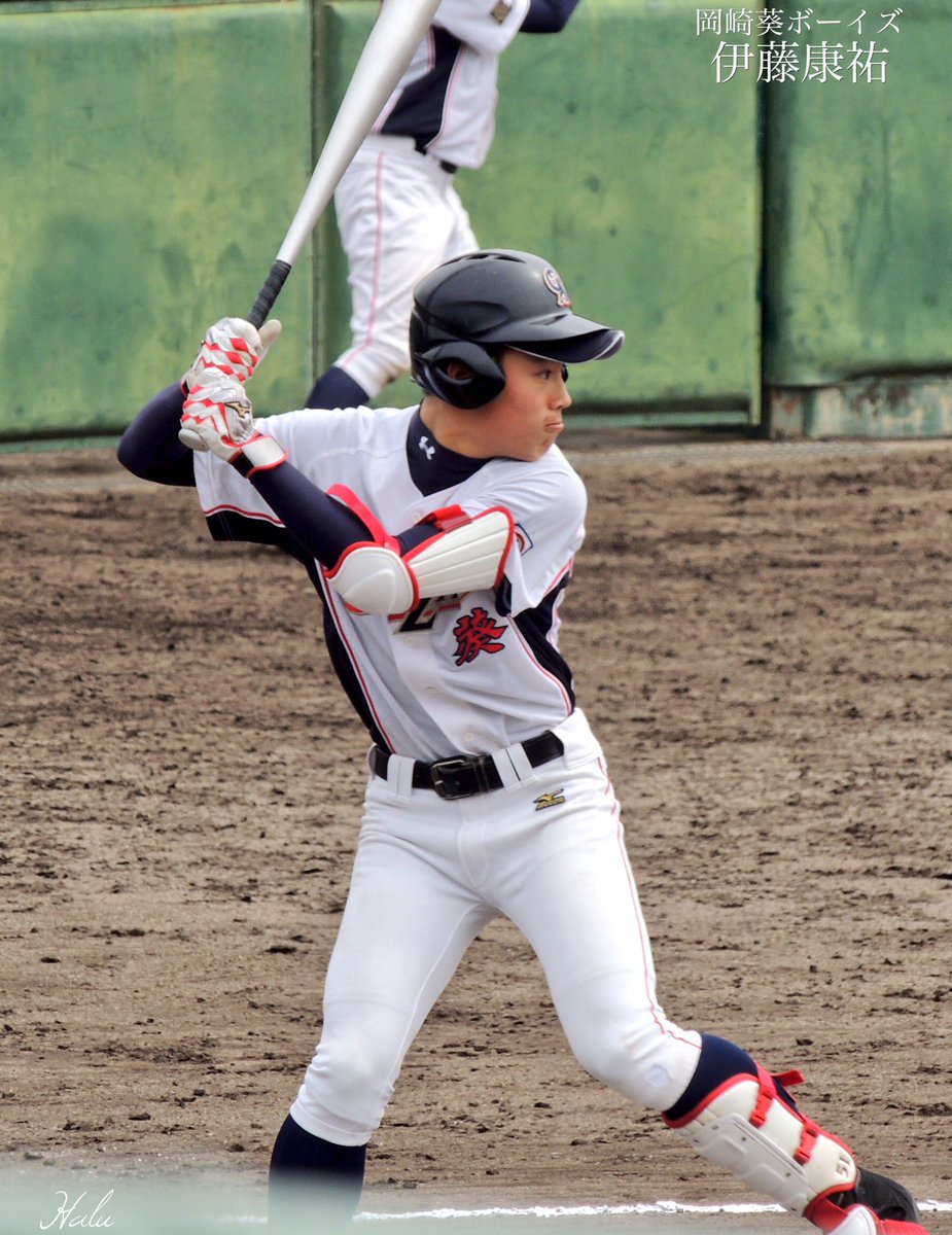 Haluhi 愛知高校野球 中学野球 第69回秋季東海高校野球大会 決戦 10 29 草薙球 準決勝 中京大中京 至学館 中京大中京 伊藤康祐 二塁手 主将 至学館 脇 直矢 投手 岡崎葵ボーイズ時代 左のエース 切り込み隊長 春の全国大会に出場した両雄 今度は全国