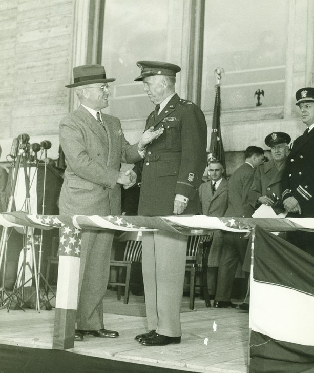 georgecmarshall's tweet photo. As Marshall characteristically did with most awards he accepted, he thanked others. Read more on this week's blog: https://t.co/Mfndx4c8gM https://t.co/yXC7ElXGoT