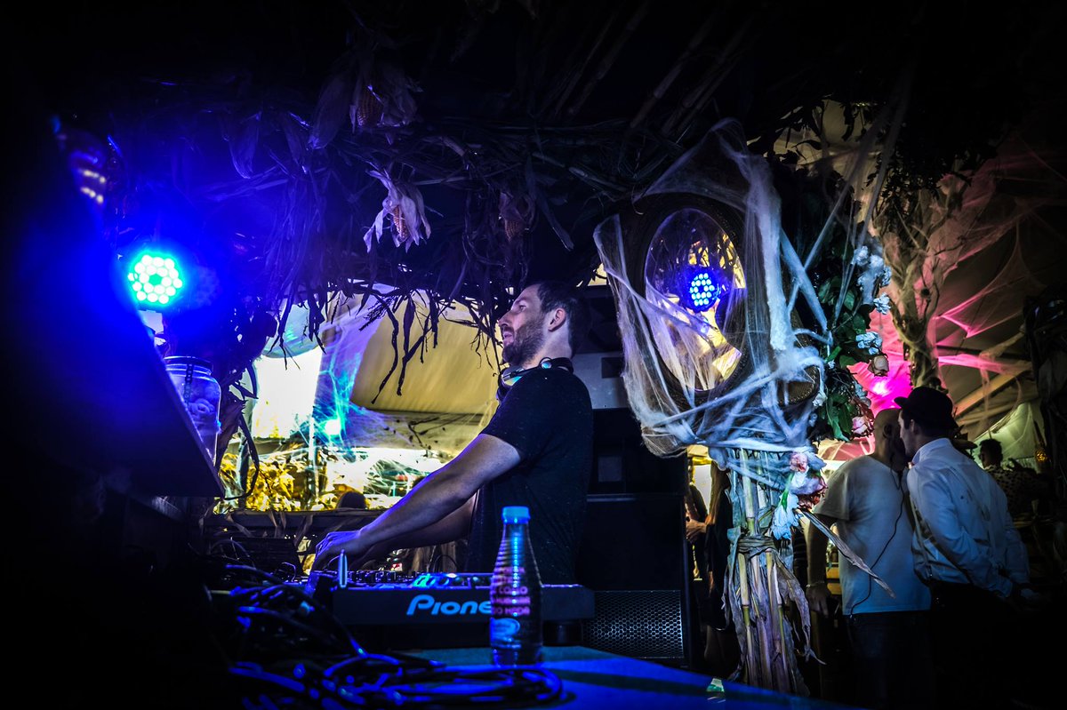 Don’t miss this weekend’s ‘monstrous’ <a href="/elrow_/">elrow</a> #Halloween special! #barcelona elrow.es/events?elrow=1  #weekend