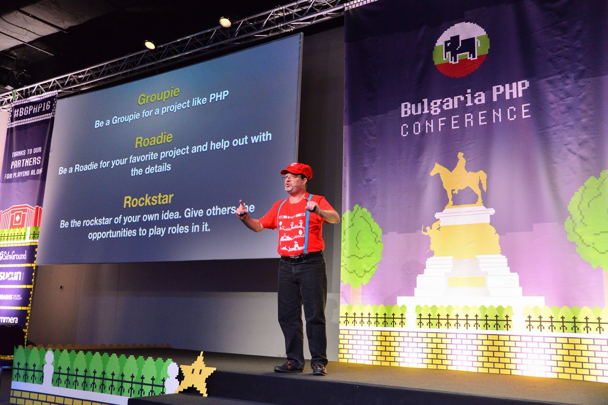 CalEvans's tweet photo. Fat Mario is IN DA HOUZE!
#bgphp16
https://t.co/ZRl7D4XksS
Picture via @Trovit https://t.co/mdCBJIlZfX
