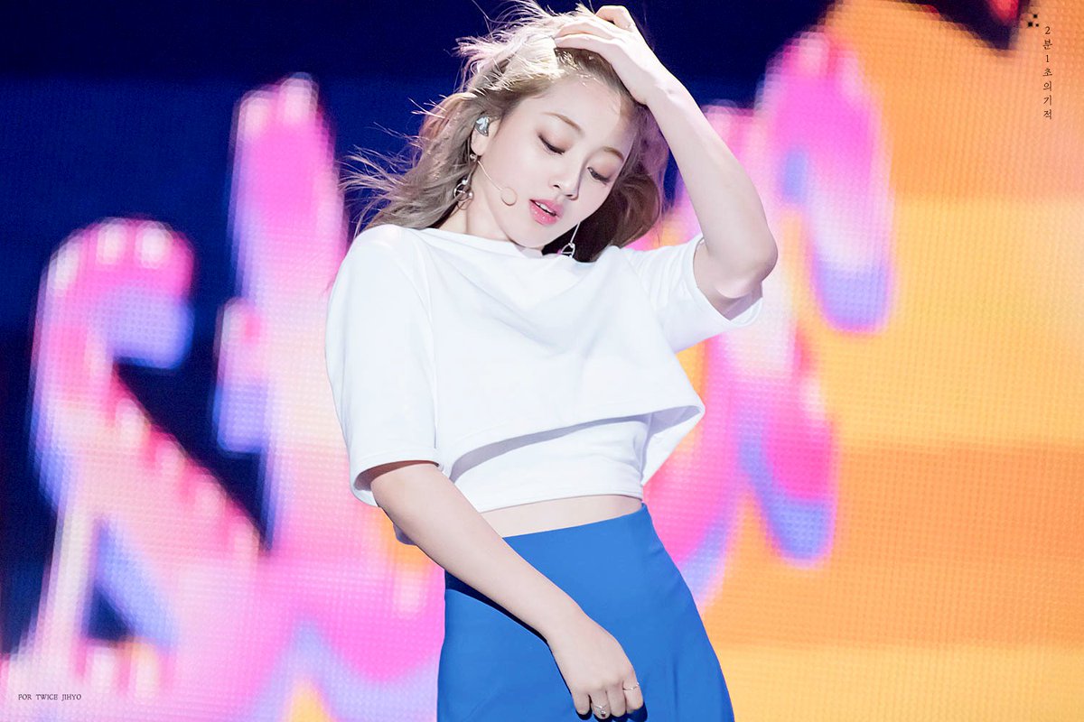 2min1sec_jh's tweet photo. 161027 #지효 #JIHYO #트와이스 #TWICE
She's so dangerous
@JYPETWICE https://t.co/t3GYXwqaLX