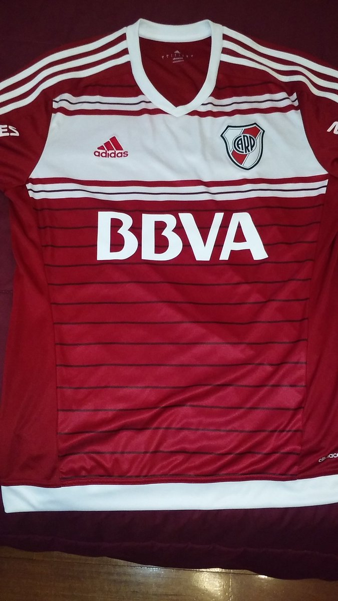 Sebasrur's tweet photo. Para que se anoten todos, voy a alargar hasta el 1-11 el sorteo de la camiseta alternativa de #River. RT y te anotas https://t.co/1Ul8vFbehK