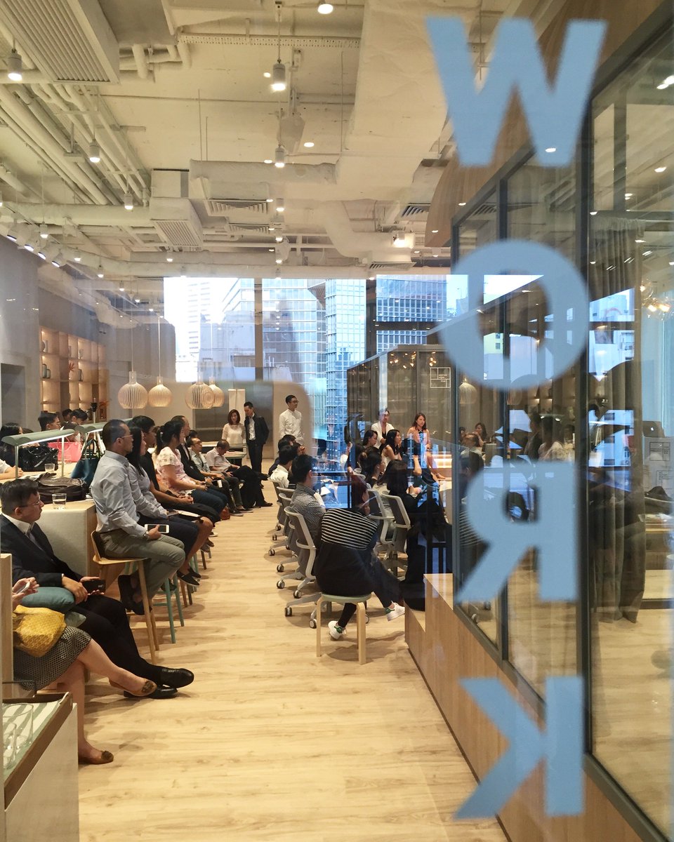 TWP_Global's tweet photo. Looking into the latest mobile marketing works at Mobile Friday. #mobilefriday #onstage #theworkproject https://t.co/GyazeVq3e2