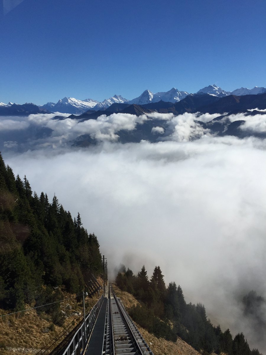 Die Niesenbahn und das Berghaus sind noch bis am 13. November 2016 täglich geöffnet!!!
