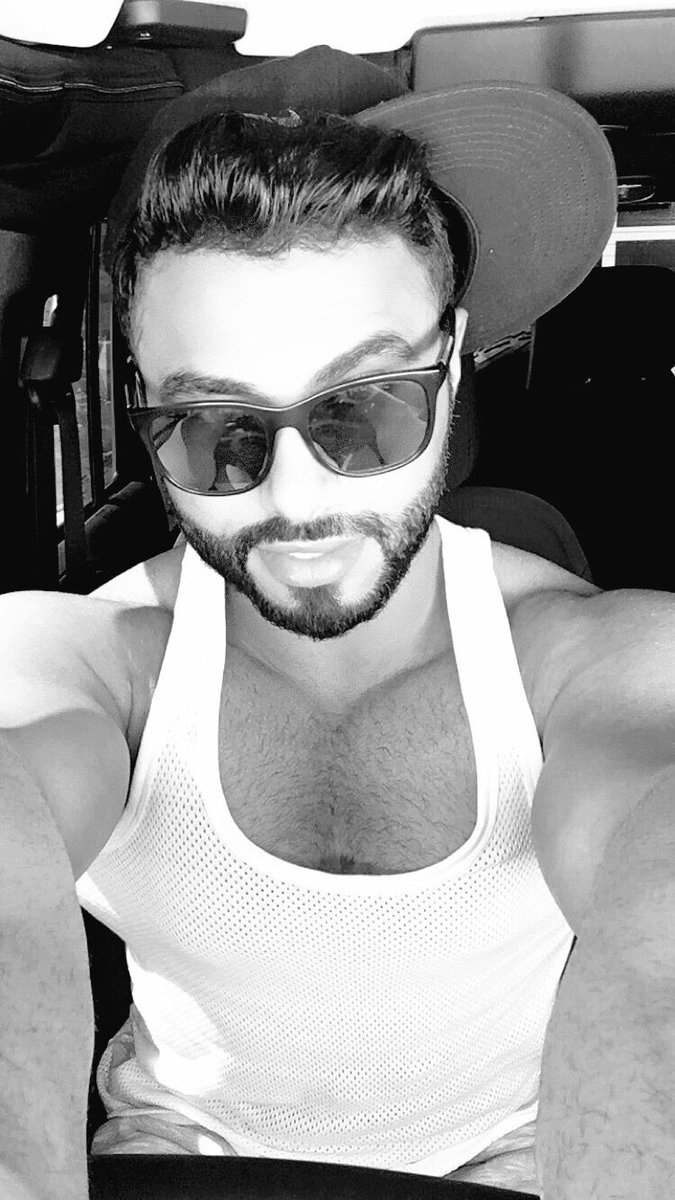 انا سيئ يا صديقي لكن لا اخون 
I'm bad my friend but i dont betray
💭🚶🏻