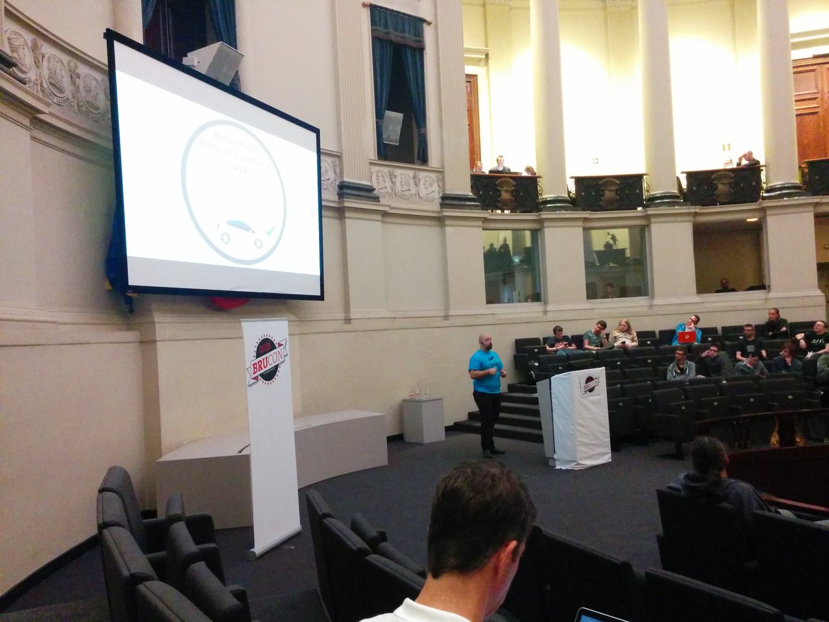 rogue_kdc's tweet photo. @drgfragkos thanks for teaching us how to become a billionaire! Awesome talk! #brucon #moderneconomics #POShacking https://t.co/aqK0QxkOrG