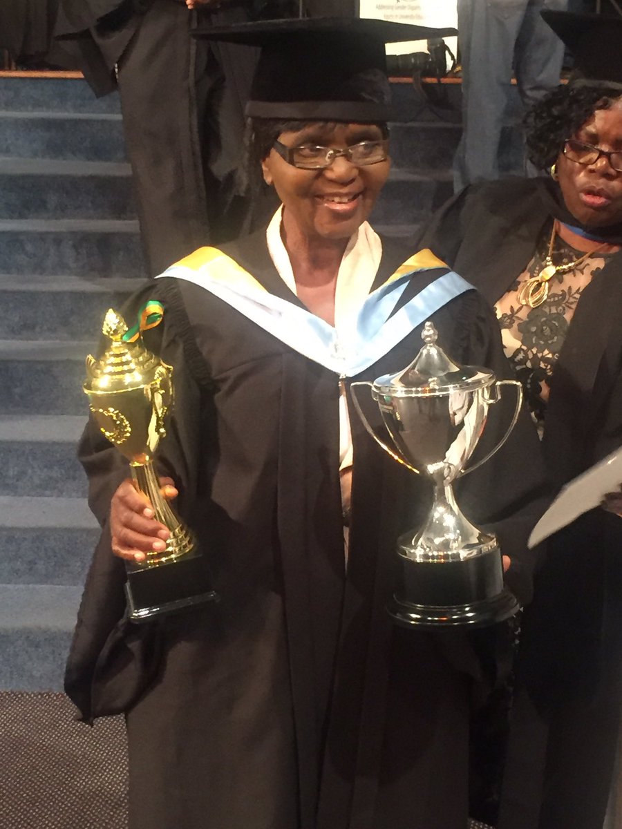 rabisonshumba's tweet image. She is over 70. She is a grandma BUT she went back to school graduating with BSc in Sociology. What&apos;s your excuse? Go back to school mhani