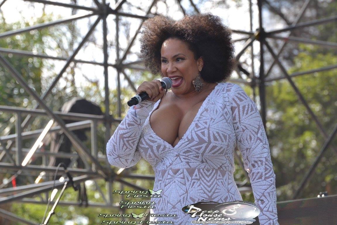 DHN_DeepHouse's tweet photo. @moniquebingham was one of highlights for #SpringFiesta2016 https://t.co/lXt9ZDW3QQ