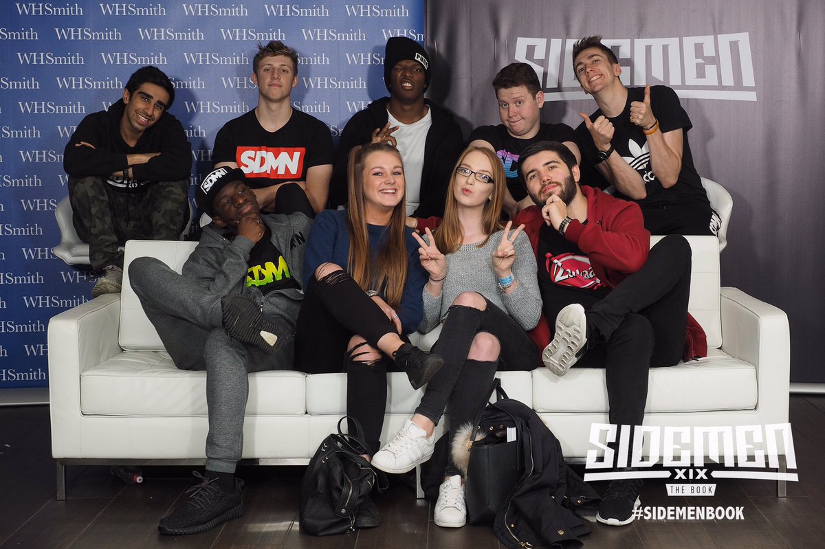 AmsSmith_x's tweet photo. October has been such an unreal month, so many mems made 😛✨ https://t.co/uqjFG7MXbr