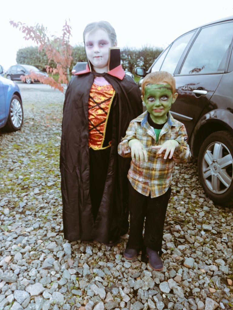 chellseastar's tweet photo. Halloween Extravengazer at @YorkshireWP  yesterday 😀 #vampire #frankenstein https://t.co/ZjiMcOqUwu