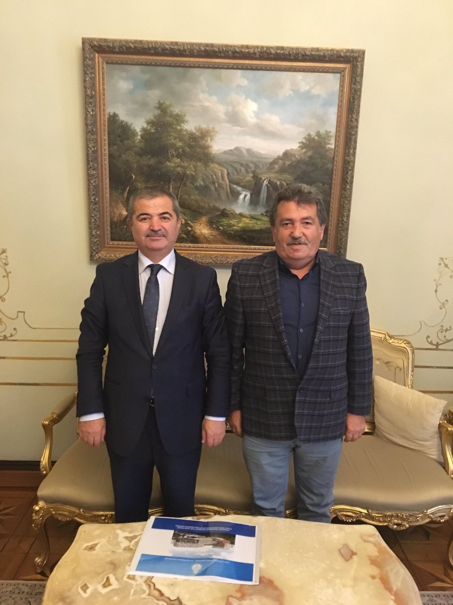 Bugün Yıldız Teknik Üniversitesi Rektörümüz Prof.Dr.Bahri Şahin beyefendiye hayırlı olsun ziyaretinde bulundum.