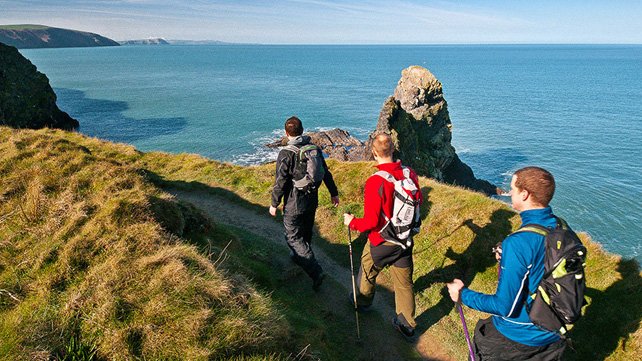 Take a walk in Wales and you’ll find superb scenery is the constant of our walking regions #Findyourepic ow.ly/Osjc305p2ix