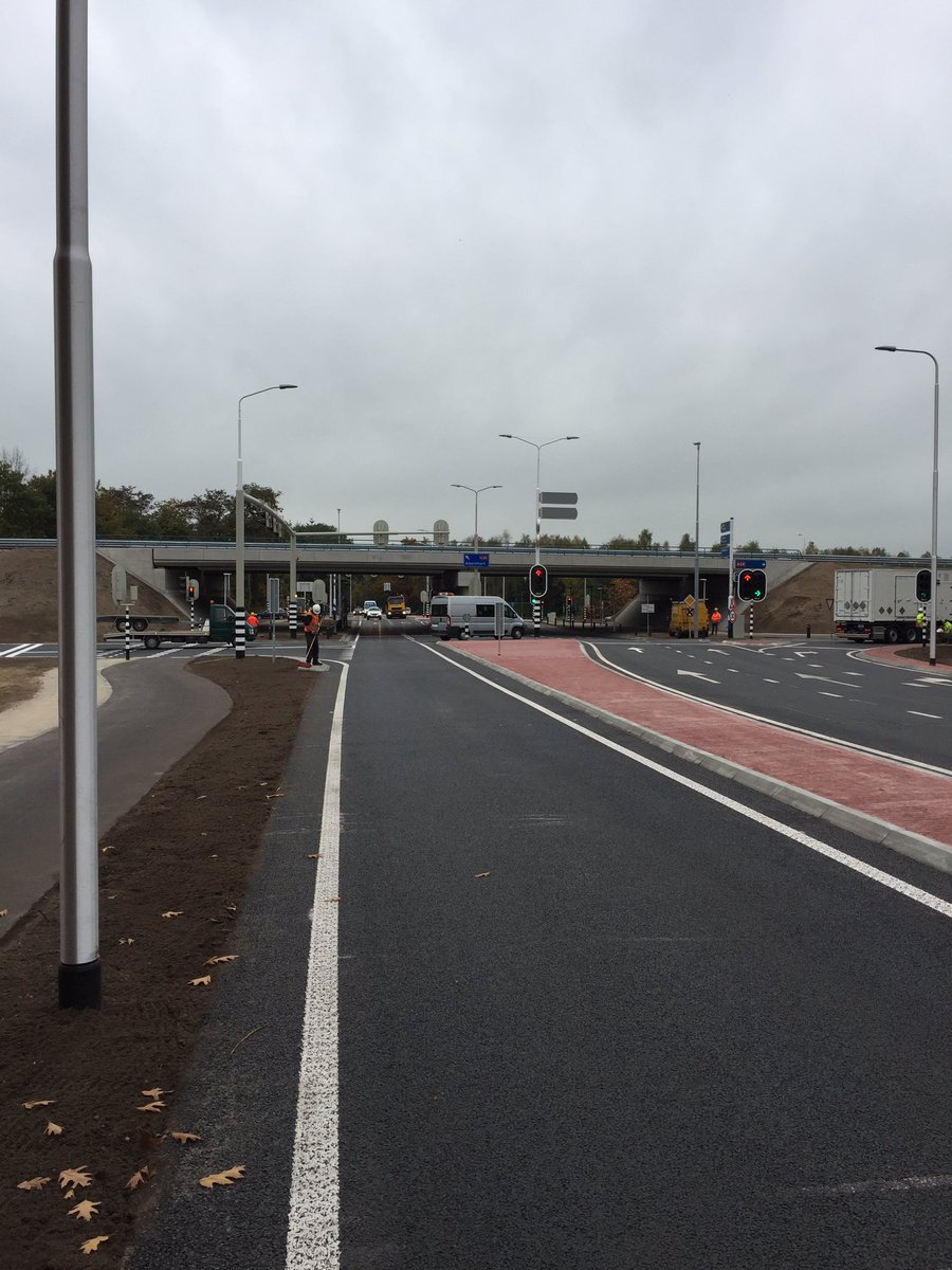 Erik_last1's tweet photo. #N309-A28 't Harde met trots, alle rijstroken opengesteld! Weer een prachtig werk gereed! 😃iedereen bedankt! 👍@heijmansnl @provgelderland https://t.co/sSv65GwwjB