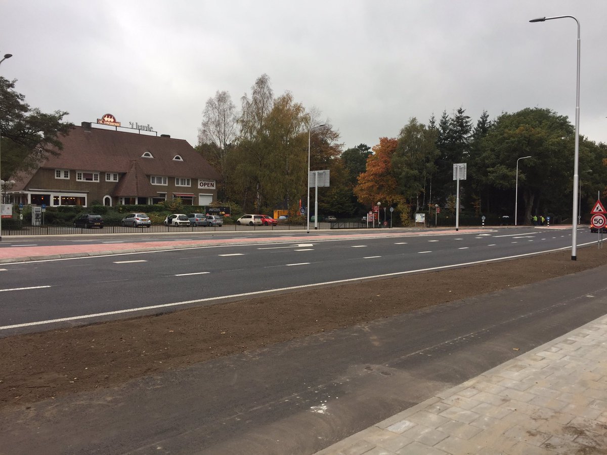 Erik_last1's tweet photo. #N309-A28 't Harde met trots, alle rijstroken opengesteld! Weer een prachtig werk gereed! 😃iedereen bedankt! 👍@heijmansnl @provgelderland https://t.co/sSv65GwwjB