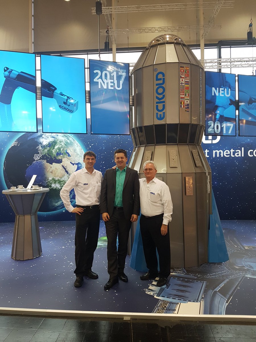 schulzeeuropa's tweet image. Never Forget Where You Come From! Deshalb heute Besuch der ehemaligen Kollegen von #Eckold auf der @EuroBLECH_de in #Hannover.