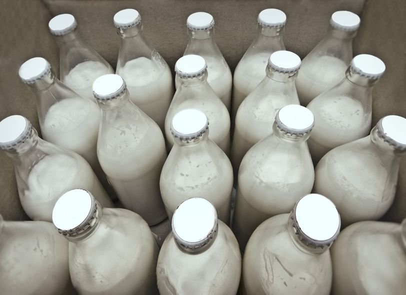 FarmingUK's tweet photo. Muller announces December milk price of 2ppl, bringing total to 24.3ppl: #TeamDairy https://t.co/TWXPJABxEb https://t.co/HkHpG5Boxw