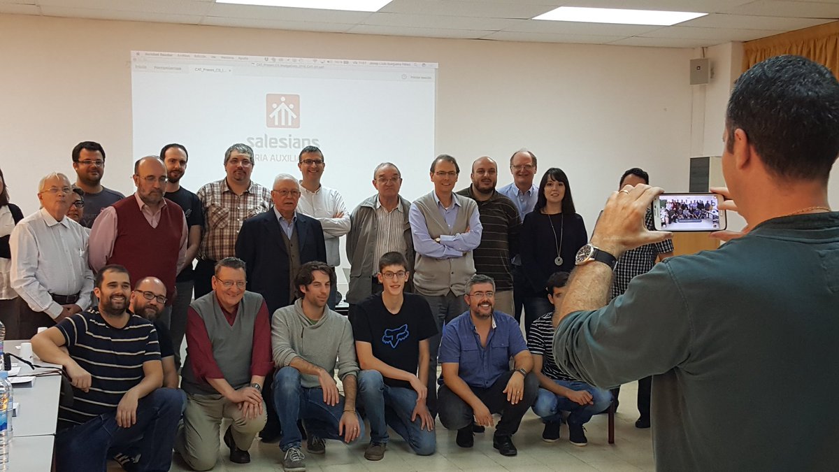 edebé (@grupoedebe) on Twitter photo Preparant la foto de grup de la trobada de #CSsalesians @marticodolar <a href="/SalesianosSMX/">Salesianos SMX - #UnSueñoParaTi</a> Preparant la foto de grup de la trobada de #CSsalesians @marticodolar <a href="/SalesianosSMX/">Salesianos SMX - #UnSueñoParaTi</a>
