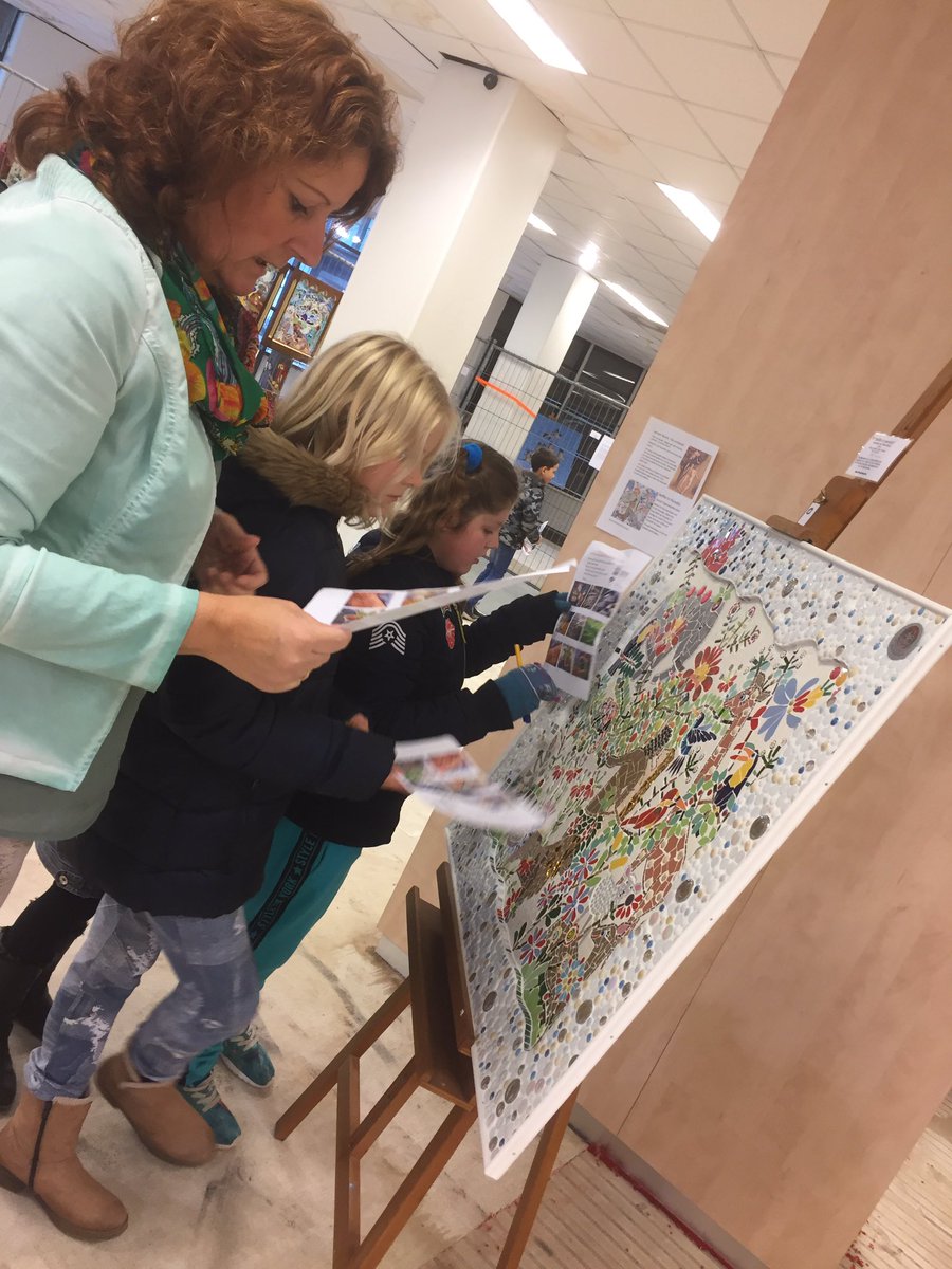 Met groep MBB en BBA naar het #mozaiekfestival in #Oss Juf Jeannette exposeert hier!