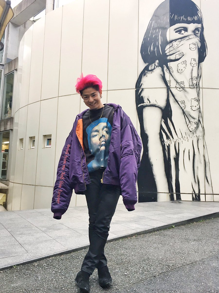 高木琢也 Ocean Tokyo代表 Twitter પર 今日の服 サングラス Vintage アウターとインナー Vetements パンツと靴 Saint Laurent カメラ小僧 ダイゴワタナベ T Co Z8omn0eus7 Twitter
