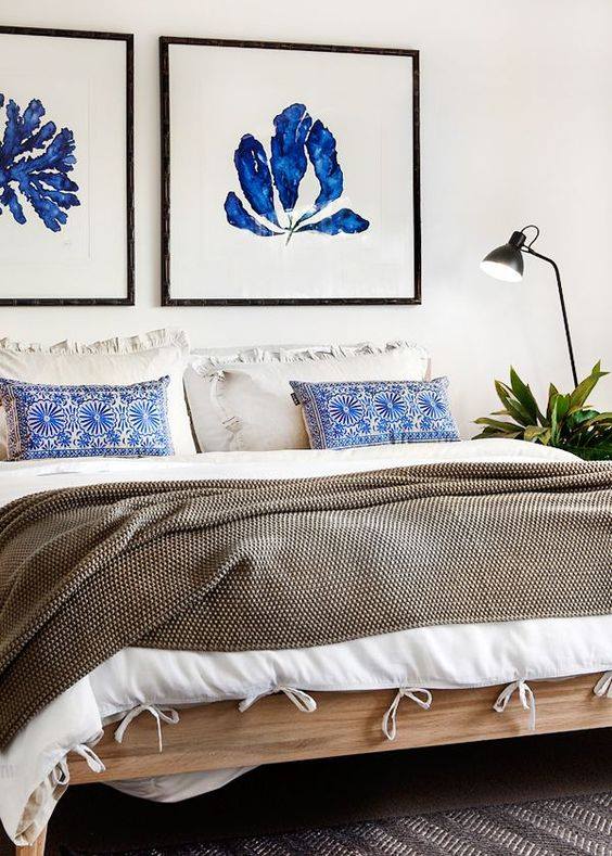 muurmode's tweet photo. De combinatie blauw en wit brengt rust in de slaapkamer #muurdecoratie https://t.co/pVMAPh82Sp