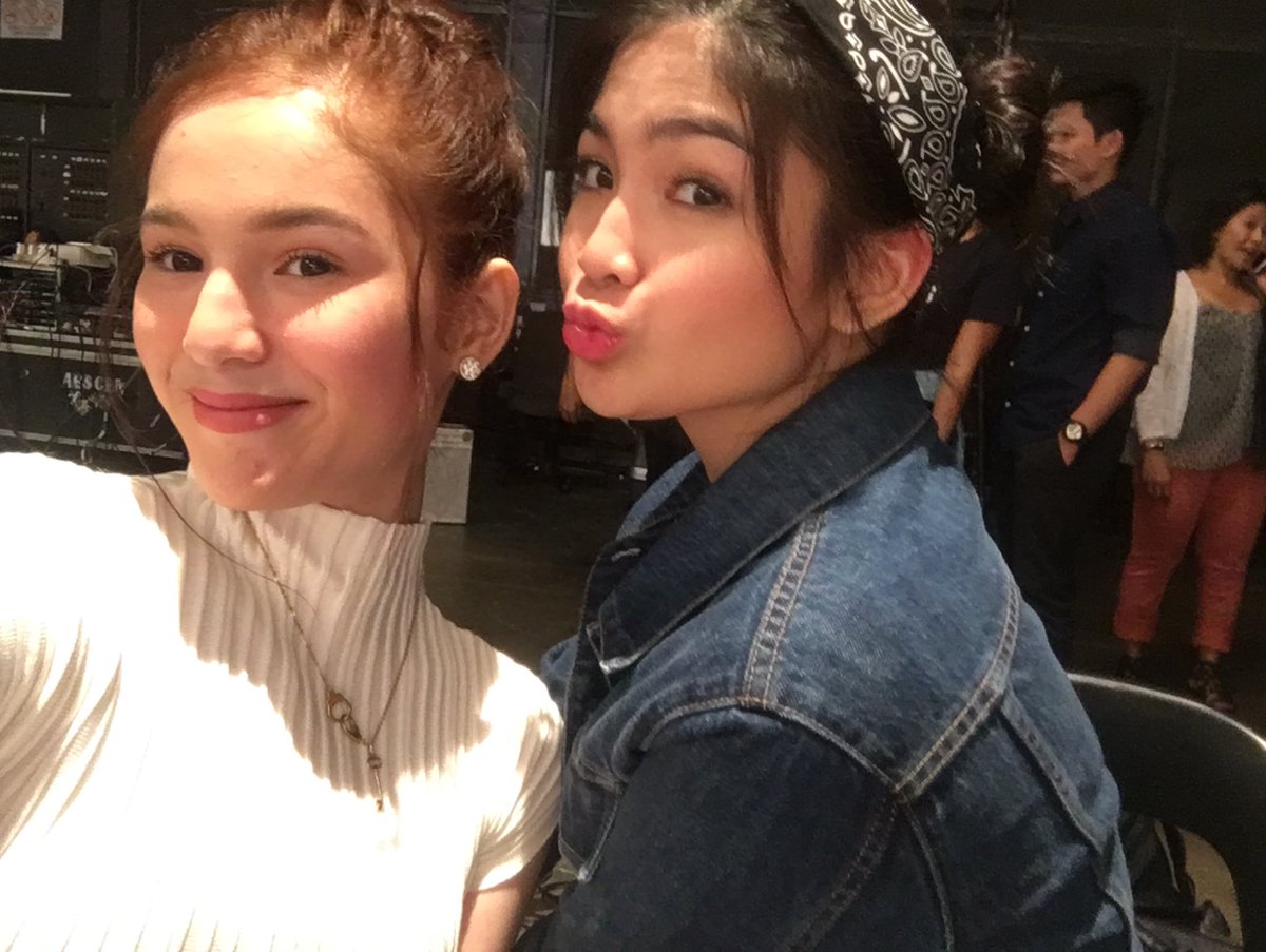 barbieeimperial's tweet photo. Ask BarVen with the hashtag #ShowtimeCelebrityClash 💕 NOW!!! https://t.co/q1NF3YIXfH