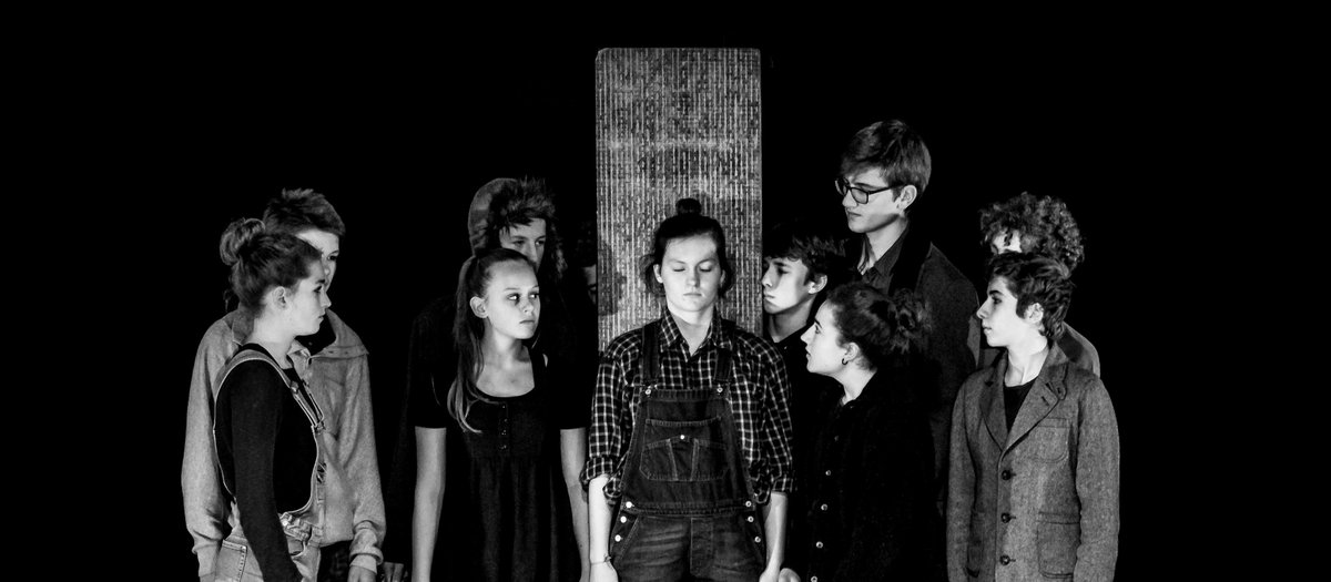 ØST van Jeugdcircus Piquet is alleen vandaag te zien tijdens Festival Circolo Info en tickets via: bit.ly/2e3OSjO