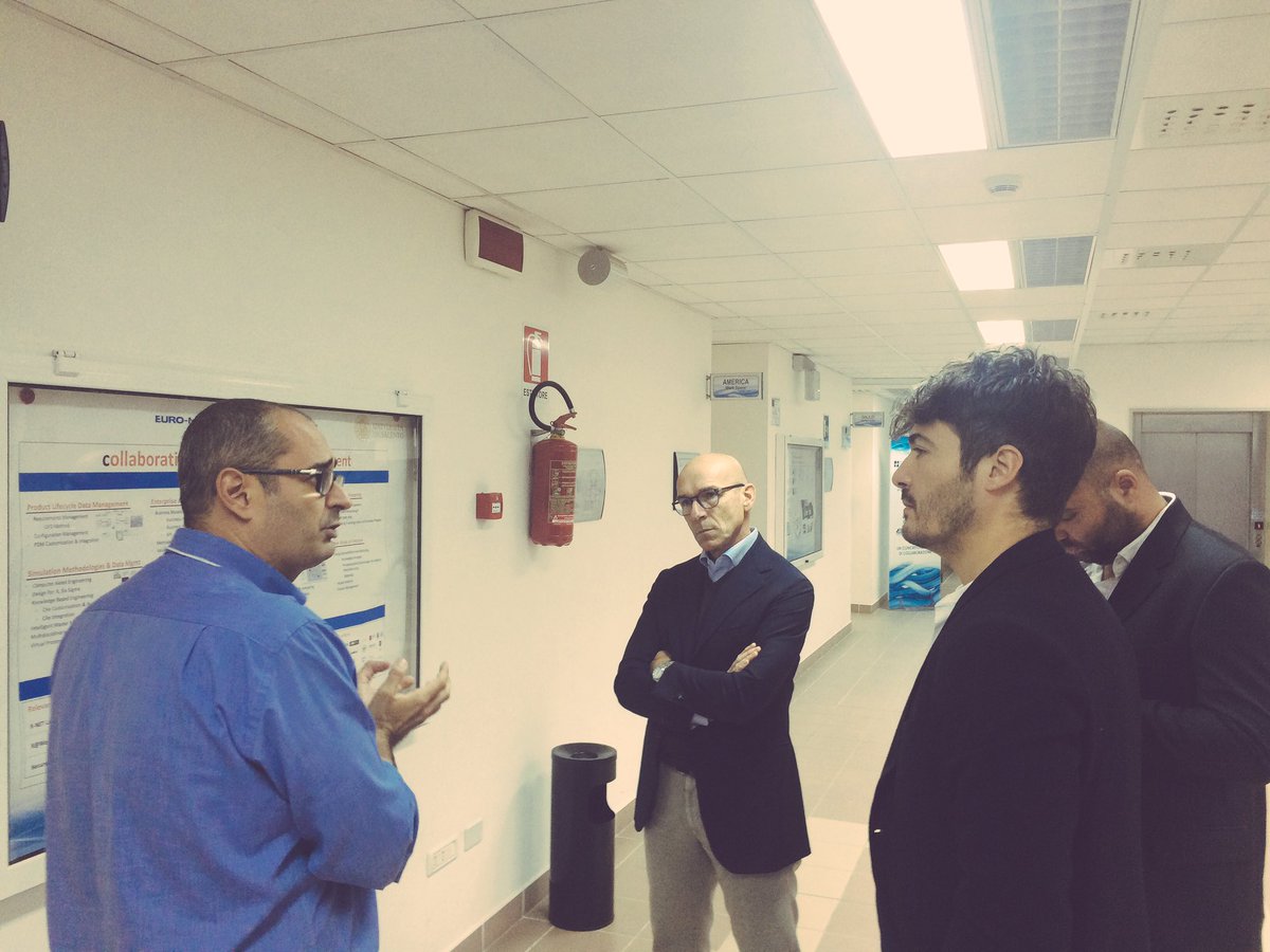 alvisemarzo's tweet photo. @AreALibera_ al #CpdmLab https://t.co/hXePF29oxO
