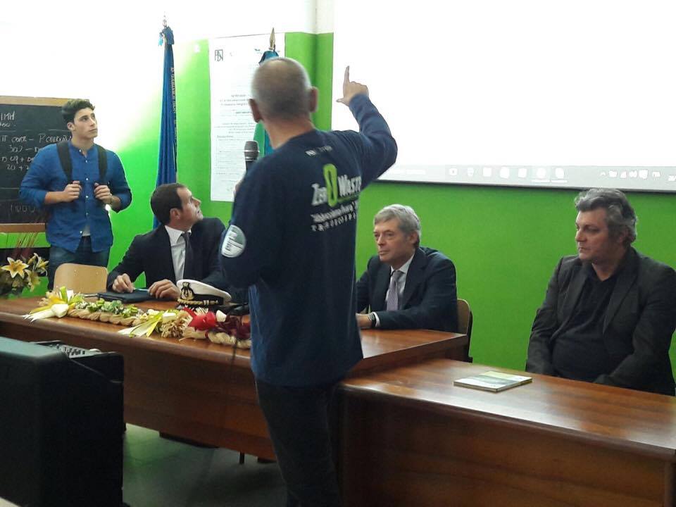 MDLGLOBAL's tweet photo. Conferenza stampa sul nuovo concorso #ZeroWaste #WorldGuinnessRecord #AbbracciamoVivara promosso da Movimento ecosportivo ecosport.it https://t.co/HgjAJPRCp0