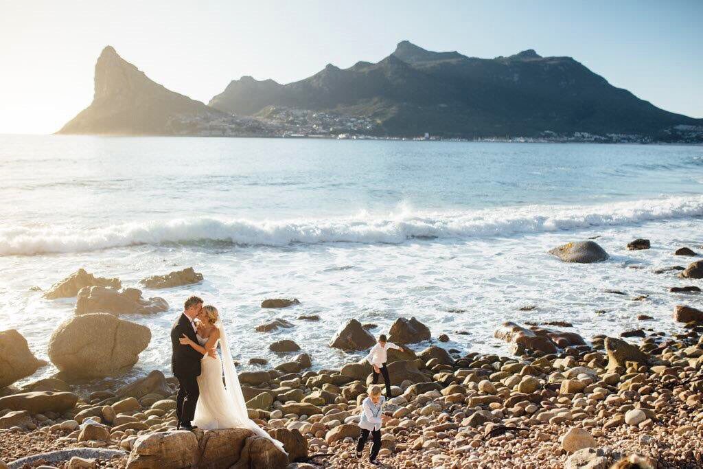 weddingconcepts's tweet photo. Sneak preview of last weekend's chic seaside wedding @Tintswalolodges #capetownwedding #seasidewedding https://t.co/KuBnCJtX4P