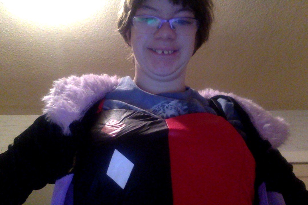 amanuel883's tweet photo. HALLOWEEN FRIDAY HERE IS MY COSTUME FOR SPRIT WEEK. https://t.co/Xw0g4q0cTF