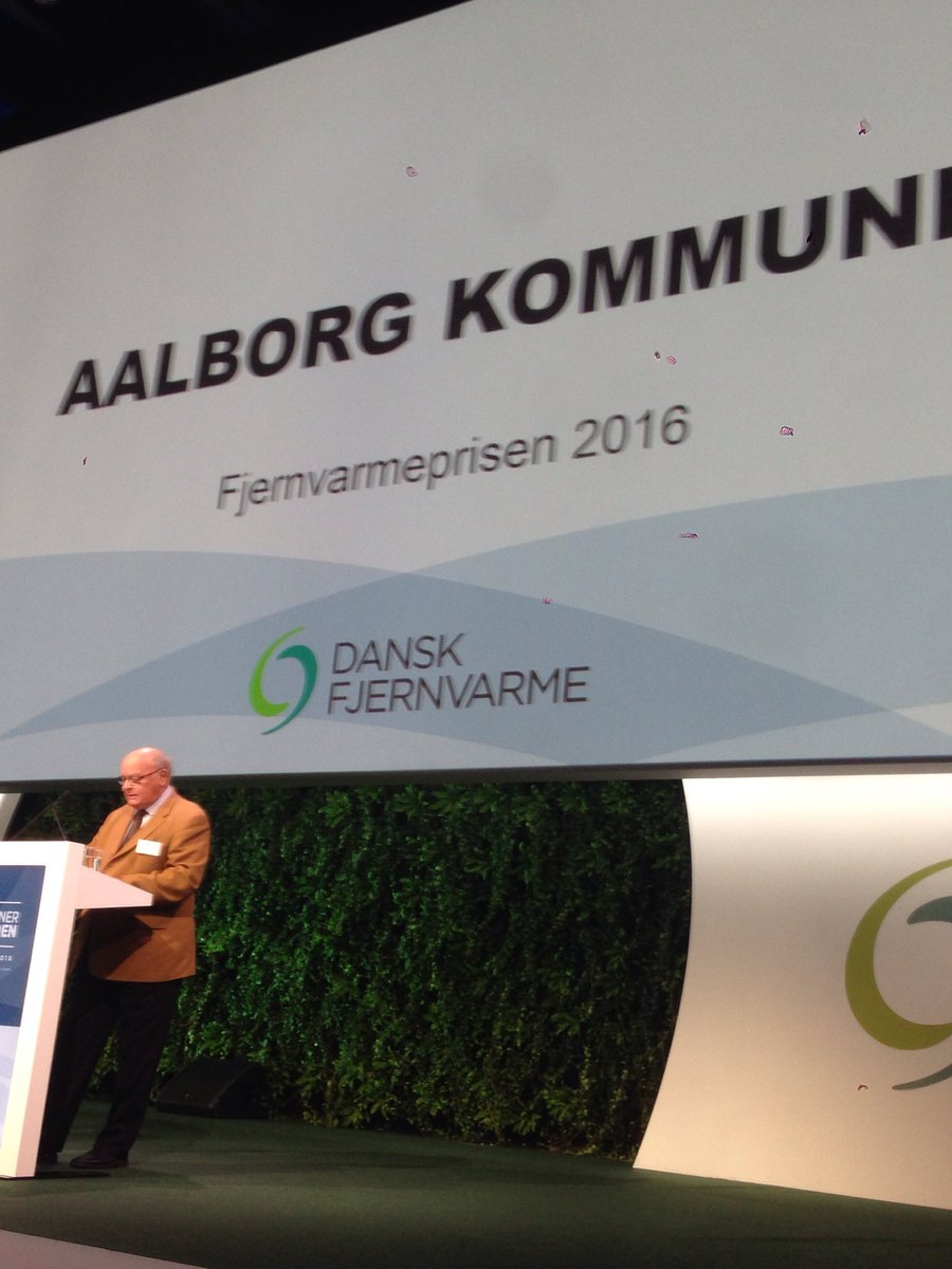 borgmesteraak's tweet photo. Fantastisk med Fjernvarmeprisen for bla. købet af NJV. Begrundelsen var en vision om grøn omstilling og det grønne råd #dkgreen #LM2016 https://t.co/9n5nBQsE8a